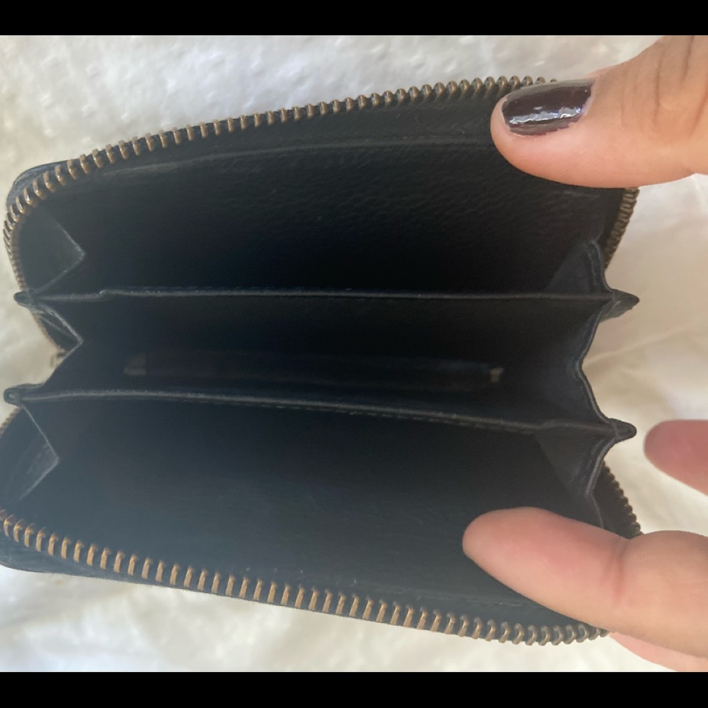 Authentic Gucci Wallet - Picture 6 of 6